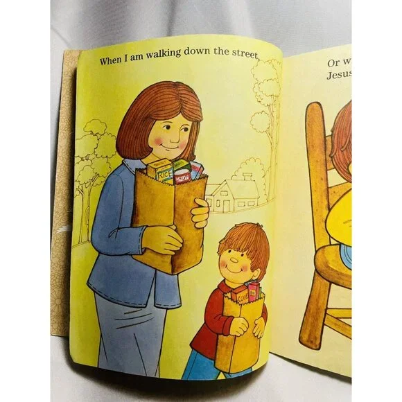 Jesus Loves Me All The Time, A Happy Day Book Vintage Children's Hardcover - Picture 11 of 12